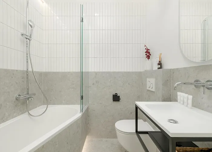 Minimalist Bright Kopernika Near Old Town In By Renters Poznań