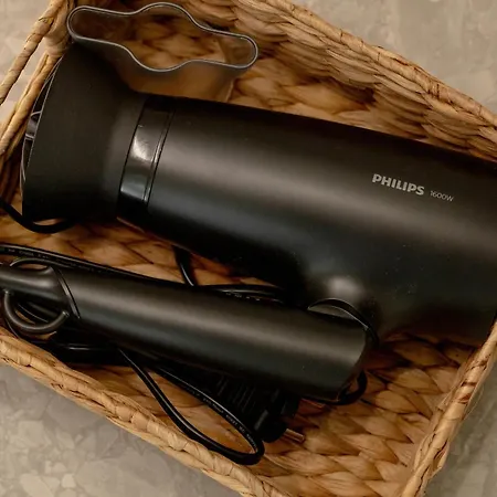 Minimalist Bright Kopernika Near Old Town In By Renters ポズナン