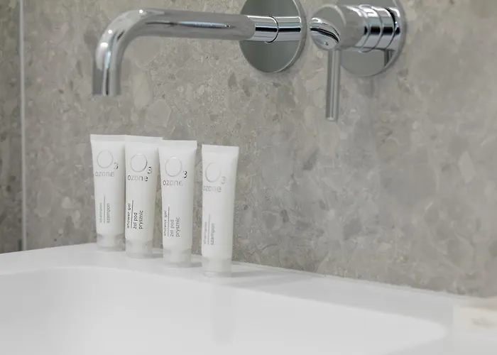 アパート Minimalist Bright Kopernika Near Old Town In By Renters ポズナン