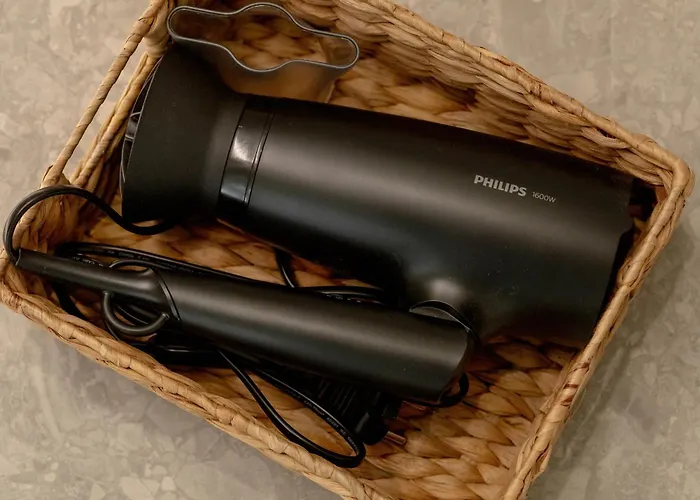 Minimalist Bright Kopernika Near Old Town In By Renters ポズナン